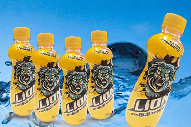 Solução de rotulagem de orientação de garrafas para a bebida Asia-Lion Extra Strength Drink